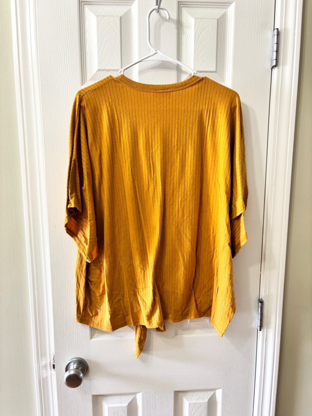 Free Kisses Plus Size 2X Women’s Mustard Yellow Tie-Front Button V-Neck Top - Picture 6 of 6